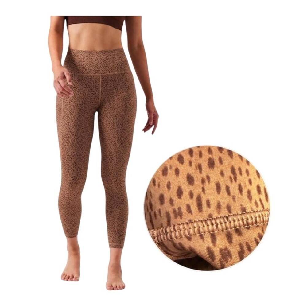 Athleta Women's Salutation Stash Pocket 7/8 Leggings Animal Print Size SP